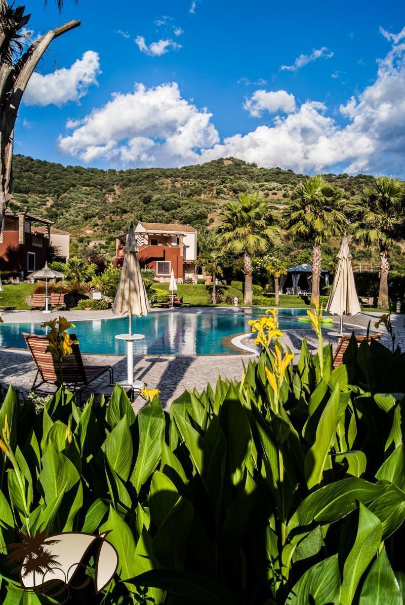 Alcantara Resort Di Charme Adults Only 佳吉 外观 照片