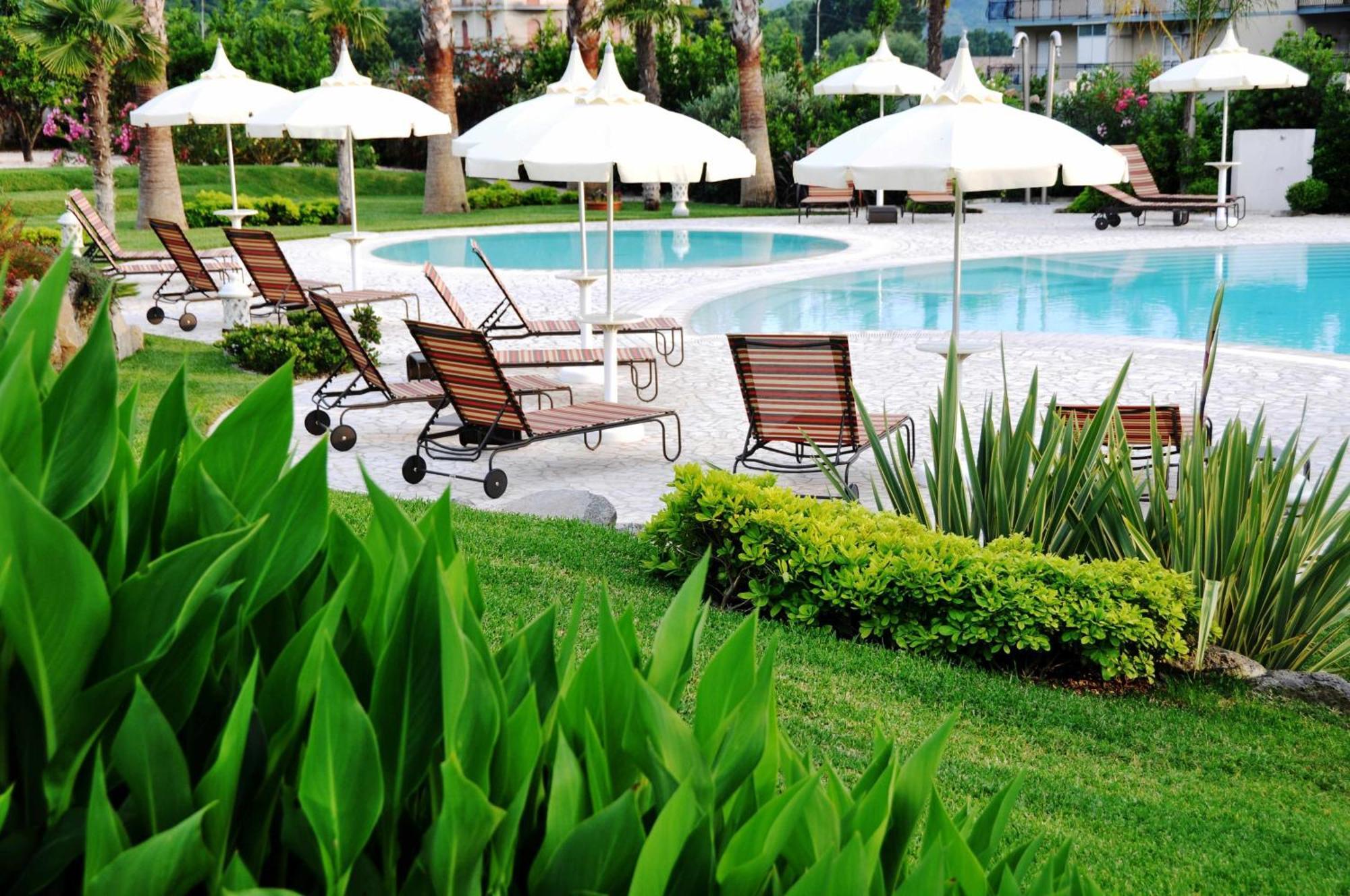 Alcantara Resort Di Charme Adults Only 佳吉 外观 照片