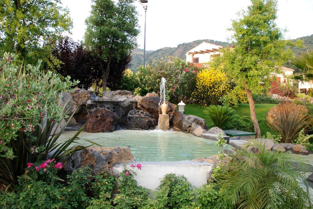 Alcantara Resort Di Charme Adults Only 佳吉 外观 照片