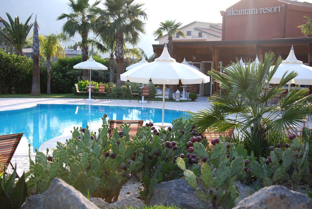 Alcantara Resort Di Charme Adults Only 佳吉 外观 照片
