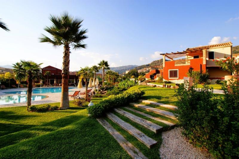 Alcantara Resort Di Charme Adults Only 佳吉 外观 照片